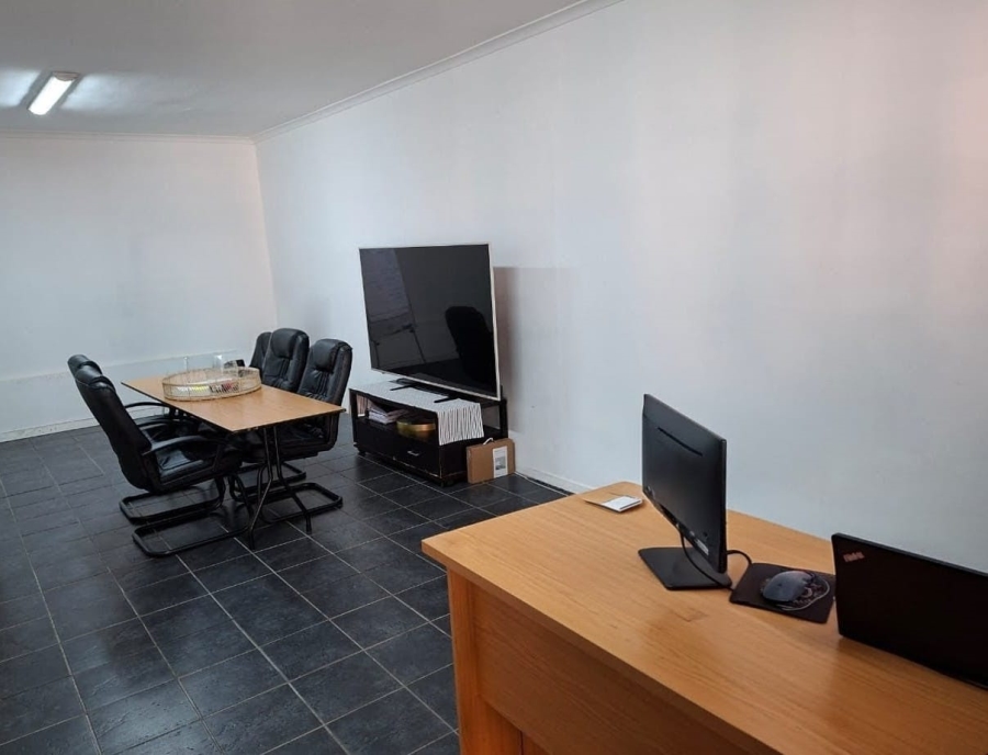 To Let Commercial Property for Rent in Distell Western Cape